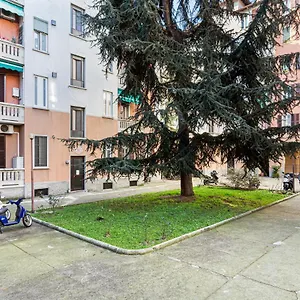 your-home-in-milan-viale-tibaldi.it-lombardy.com/